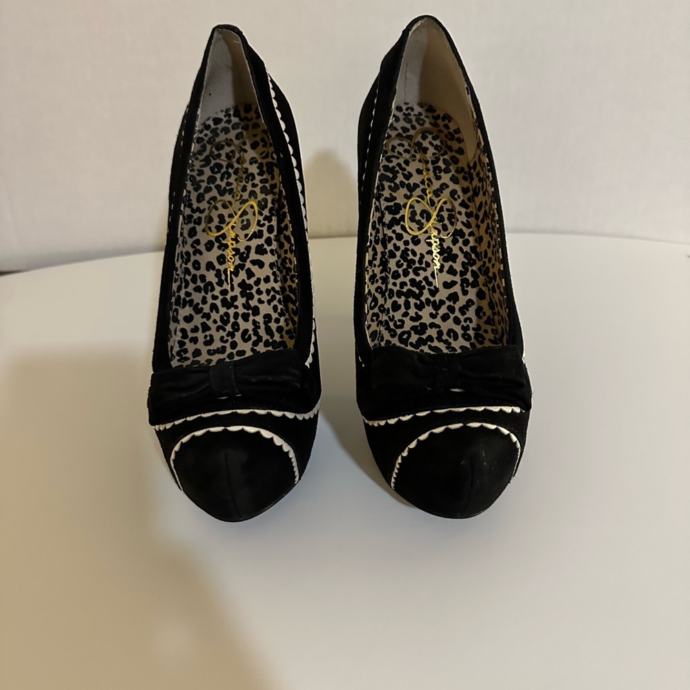Jessica Simpson Black and White Heels